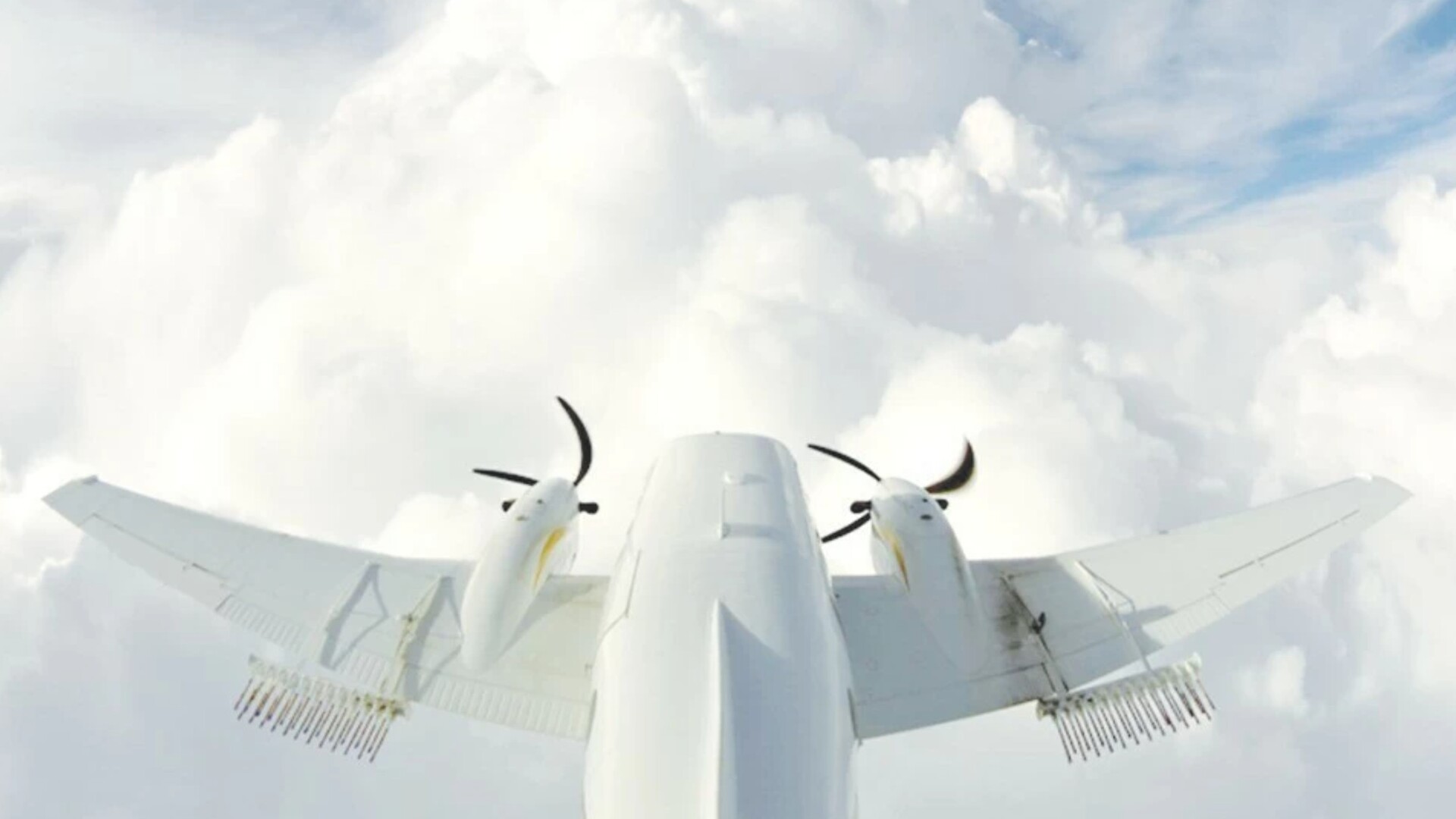 Beechcraft King Air modified for cloud seeding